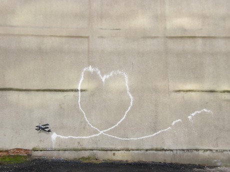banksy liverpool love heart loop plane lonely villein unurth dec12 2 1000 460x345 Banksy Biplane Loveheart in Liverpool